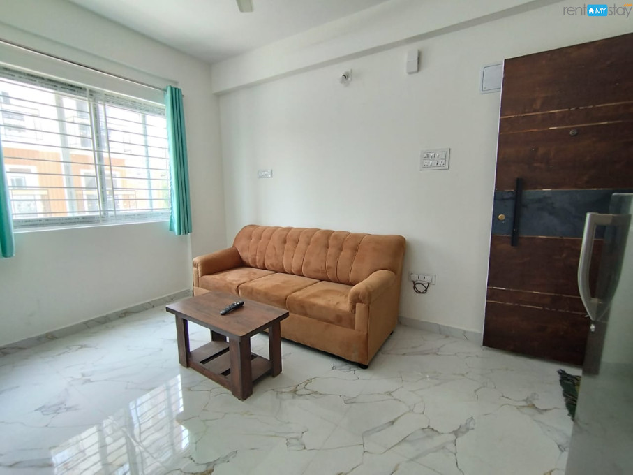 Stylish, fully furnished 2 BHK in Hoodi.